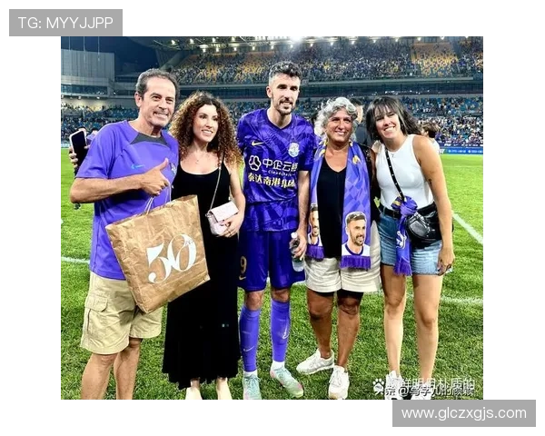 新闻记者如何揭示足球明星背后的故事与挑战